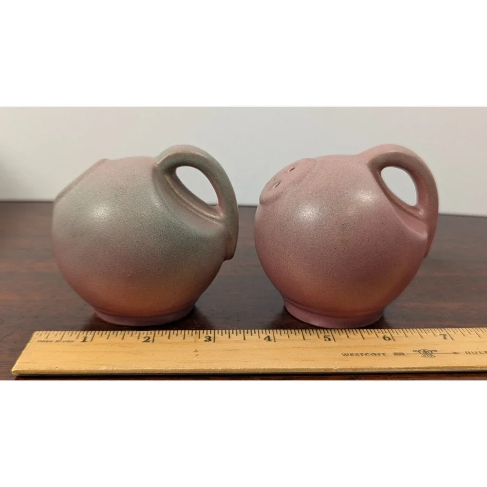 Vintage 1950s Pink Speckled Pottery Ball Jug Salt & Pepper Shakers with Cork